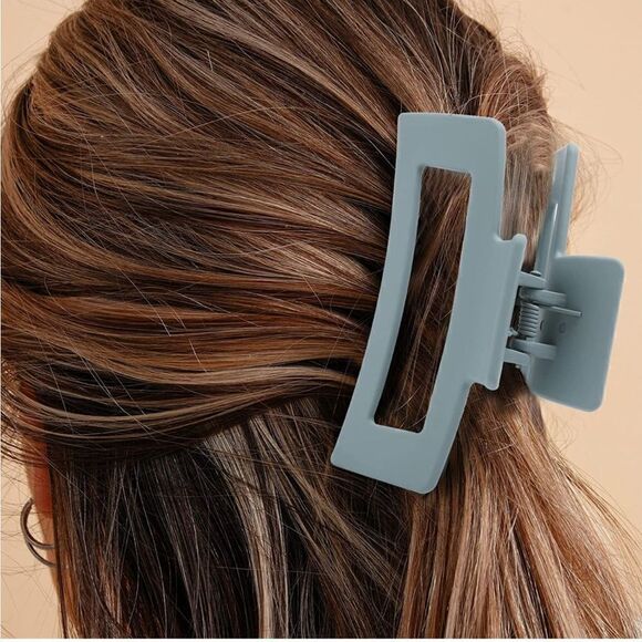 Matte Claw Clips   - Picture 4 of 4